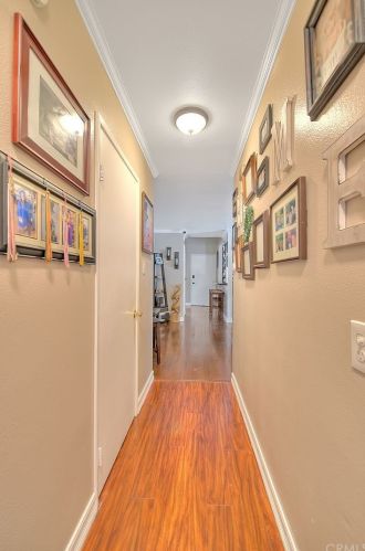 2742 Gleason Ct, Riverside CA  92506-4325 exterior