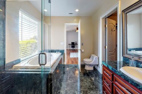 11832 Cir Dr, Whittier CA 90601-2352 exterior