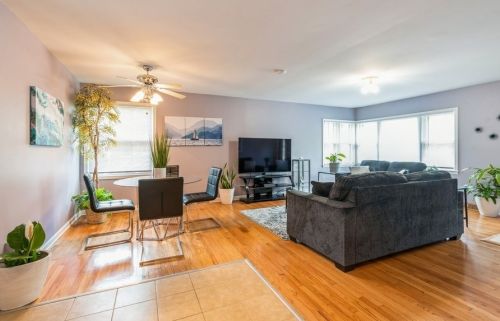 1619 Rosemary Rd, Highland Park, IL 60035-4439