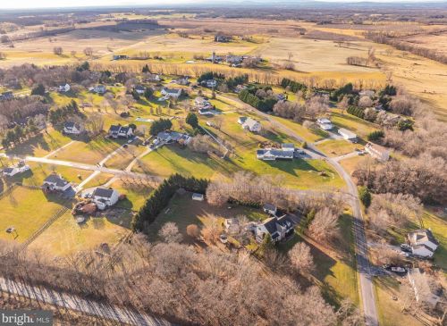 874 Pheasant Hill Rd, Summit Point WV  25446-3634 exterior