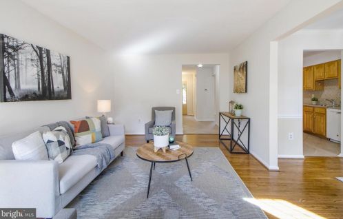 2017 Featherwood St, Silver Spring MD 20904-6643 exterior