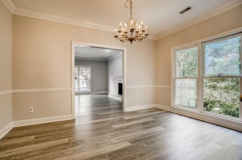 14 Forest Ridge Ct, Atlanta GA  30350-1802 exterior