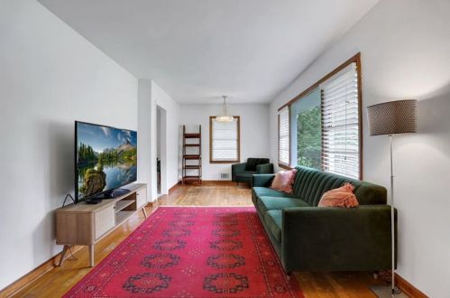 1680 Flintwood Dr, Atlanta, GA 30316-4128