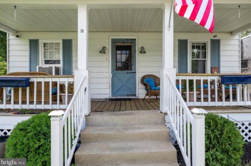 10 Batten Ave, Blenheim, NJ 08012-4802
