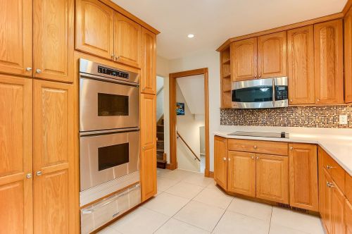 2160 County Rd F, Saint Paul MN  55110-3802 exterior