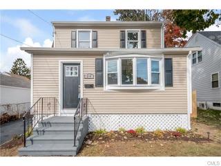 24 Peck St, Stratford, CT 06614-4442