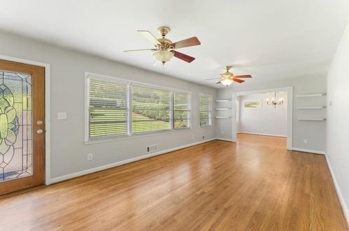 2021 Fairway Cir, Atlanta GA  30319-3824 exterior