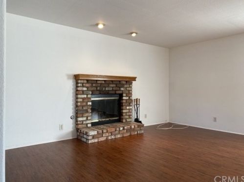 5001 119th Pl, Hawthorne CA 90250-2722 exterior