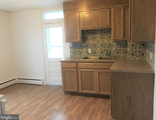 42 Lincoln Ave, Ephrata PA  17522-2714 exterior