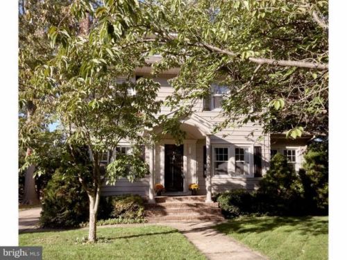 715 Avondale Ave, Tavistock, NJ 08033-3007