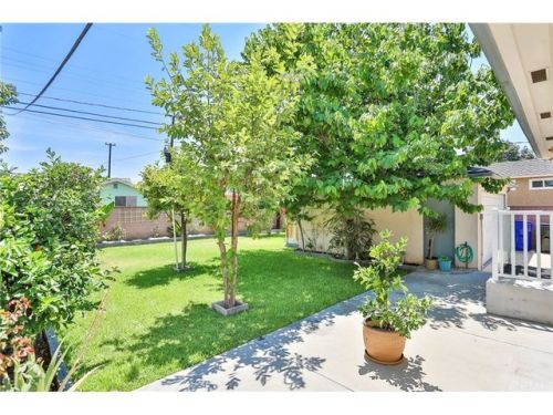 11838 Julius Ave, Downey, CA 90241-4612