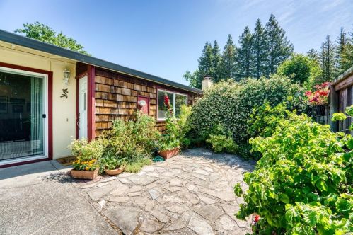 407 Woodbine Way, Windsor, CA 95492-9550