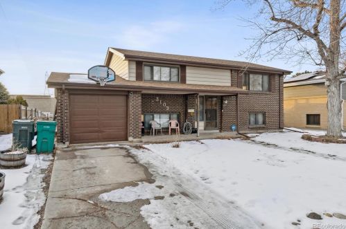 3103 Zion St, Aurora CO  80011-2207 exterior