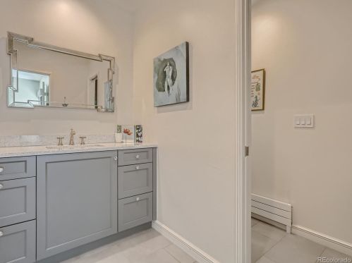 3000 Exposition Ave, Denver CO  80209-4805 exterior