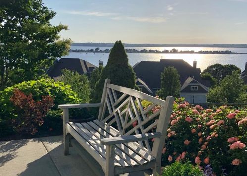11 Watermark Dr, Tiverton, RI 02878-4272