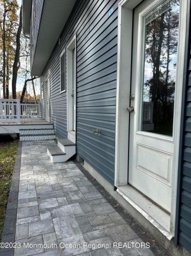 713 Asbury Ave, Tinton Falls NJ 07712-6103 exterior