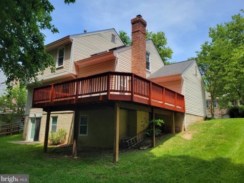 2707 Deer Ridge Dr, Silver Spring MD 20904-7140 exterior