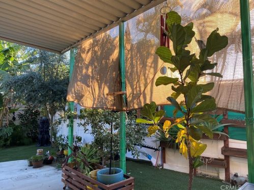 5 Ash Via, Anaheim CA  92801-1022 exterior