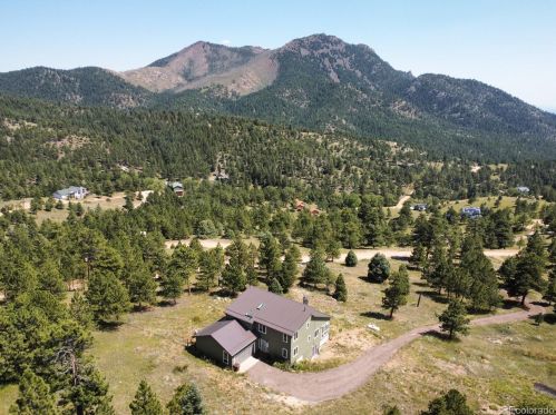 395 Cougar Dr, Boulder CO  80302-9521 exterior