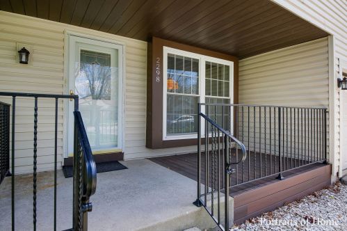 2298 Wayland Ln, Naperville, IL 60565-3229