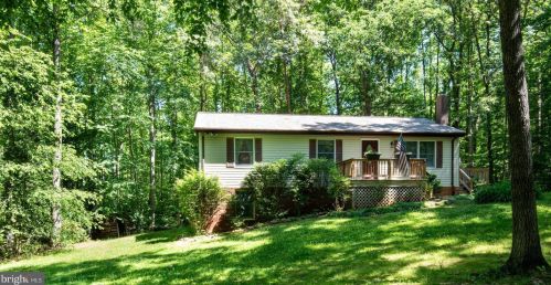 10563 Hidden Lake Ln, Rixeyville, VA 22737-2546