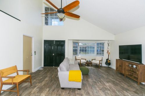91-1030 Makahani St, Kapolei, HI 96707