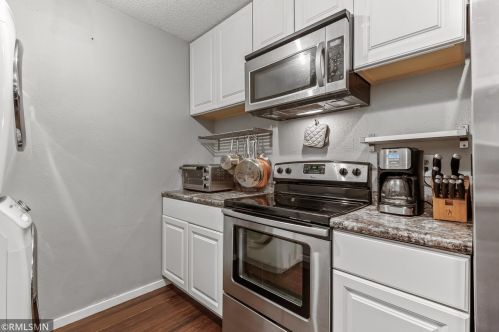 1056 Carmel Ct, Saint Paul MN  55126-5877 exterior