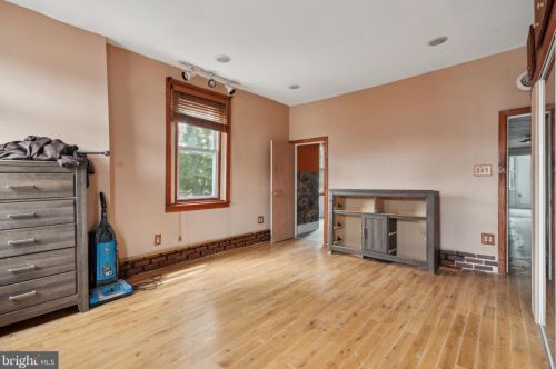 641 56 St, Philadelphia PA  19143-2528 exterior