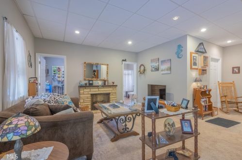 529 Little Powderbag Rd, Hartwell, GA 30643-4470