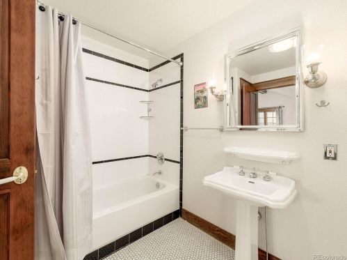 27946 Meadowlark Dr, Denver CO  80401-9747 exterior