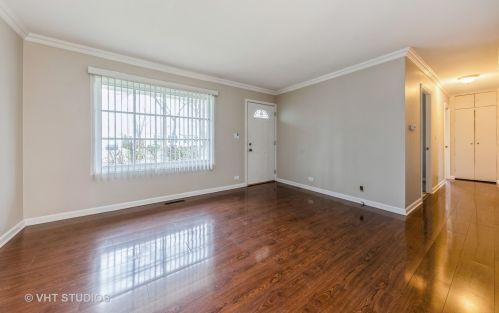 176 Forest Pl, Buffalo Grove, IL 60089-2122