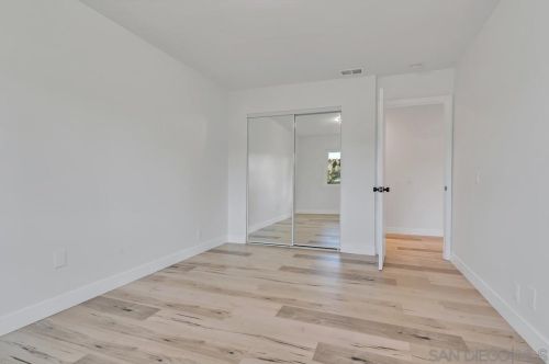 160 El Valle Opulento, Vista CA 92083-7708 exterior