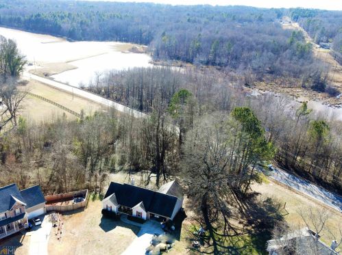 572 Jimmy Reynolds Dr, Jefferson, GA 30549-2996