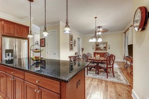 1750 High Trl, Atlanta GA  30339-5617 exterior