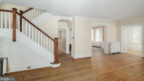 409 Warwick Rd, Tavistock NJ 08033-3829 exterior