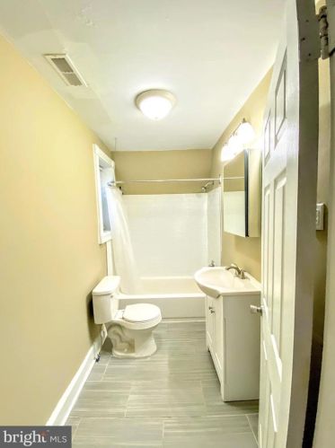 619 Chelten Ave, Philadelphia PA 19126-3825 exterior