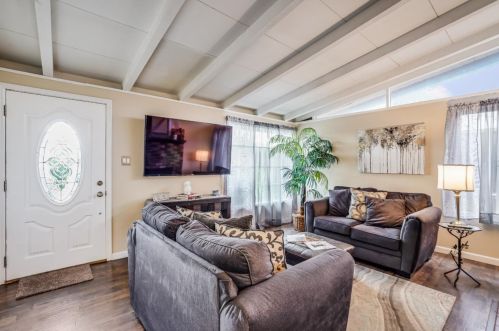1883 Darwin Way, San Jose, CA 95122-2036