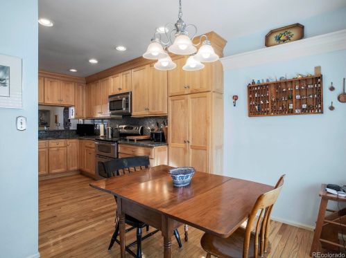 6439 Hinsdale Ave, Englewood CO 80112-1905 exterior