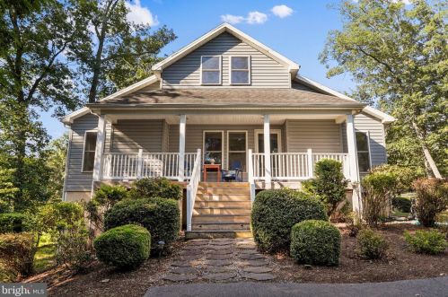 84 Wampum Ln, Hedgesville, WV 25427-6929