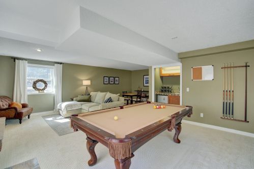 302 Cimarron Rd, Saint Paul MN  55124-9751 exterior