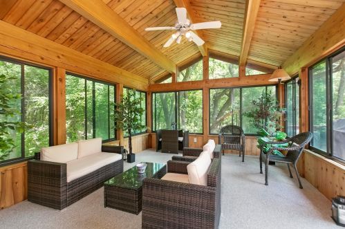 8731 Highwood Way, Saint Paul MN  55124-9455 exterior