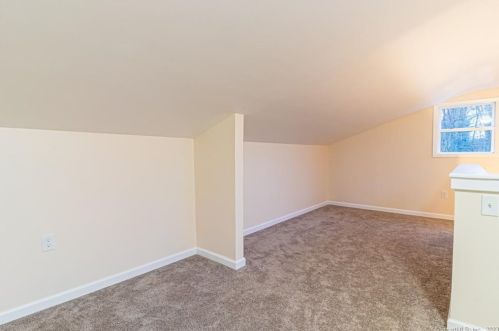 6 Indian Wood Rd, Niantic CT  06357-1021 exterior