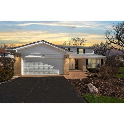 1635 Portage Pass, Bannockburn, IL 60015-1813
