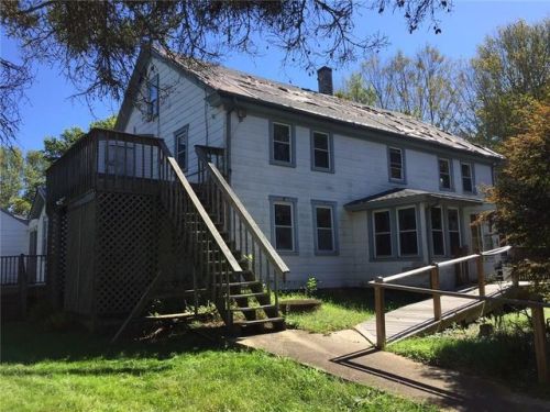 12 Crandall Ln, Hopkinton, RI 02804-2214