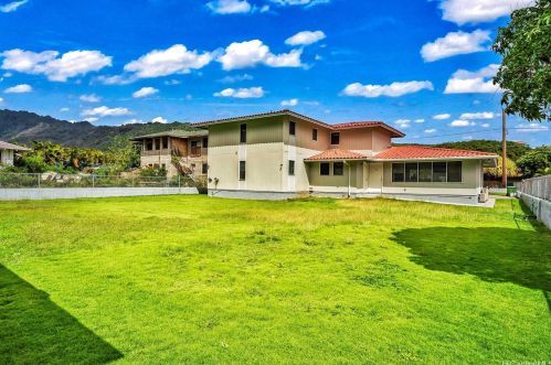 248 Elelupe Rd, Honolulu HI  96821-2209 exterior