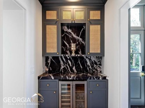 2303 Havenridge Dr, Atlanta GA  30305-4014 exterior