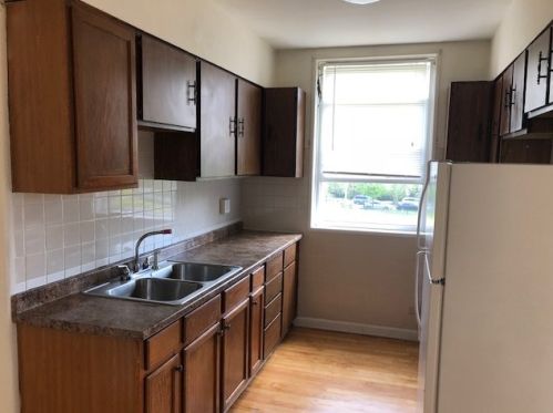 3723 Eastwood Ave, Chicago, IL 60625-5701