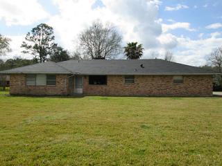 1810 Thompson Rd, Richmond TX  77469-4938 exterior