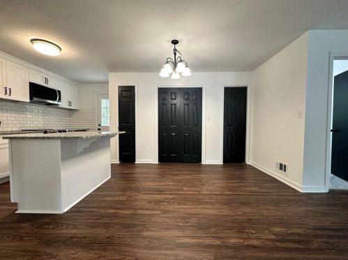 1379 Benteen Way, Atlanta GA  30315-3103 exterior