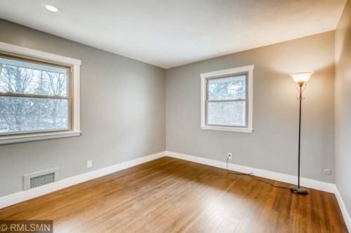 2382 Hillside Rd, Saint Paul MN  55110-5534 exterior